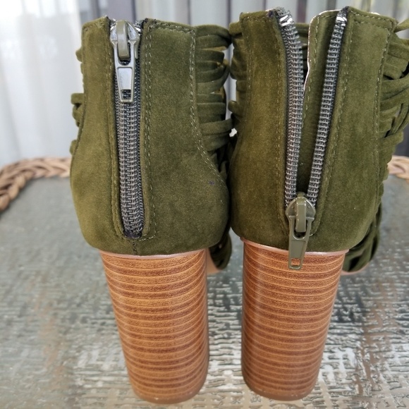 NEW Olive Strappy Chunky Peep Toe Heels - Picture 4 of 8